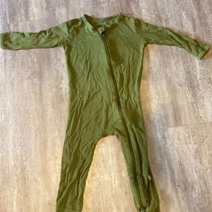 2 KYTE baby onesies size 2T